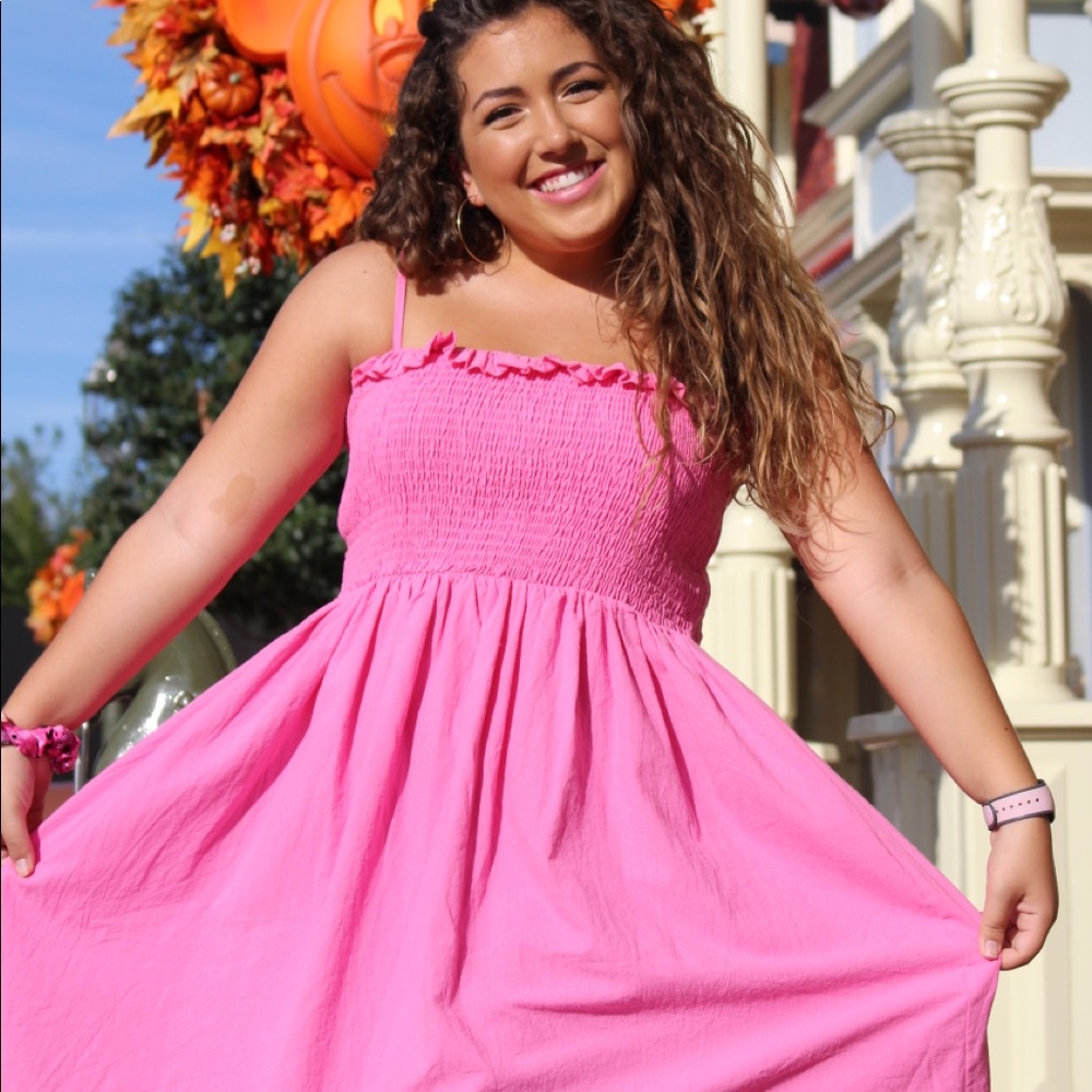Pink dress - Picture 3 of 3